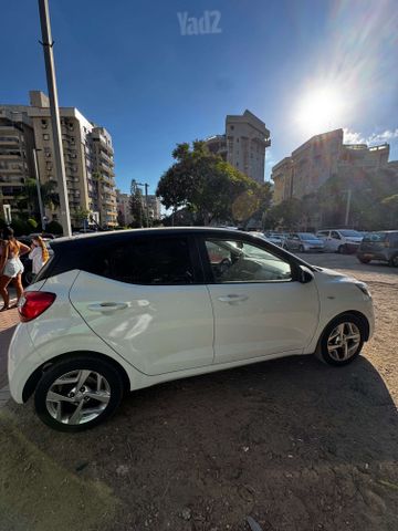 יונדאי i10