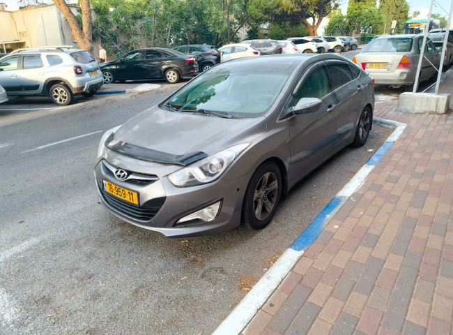יונדאי i40