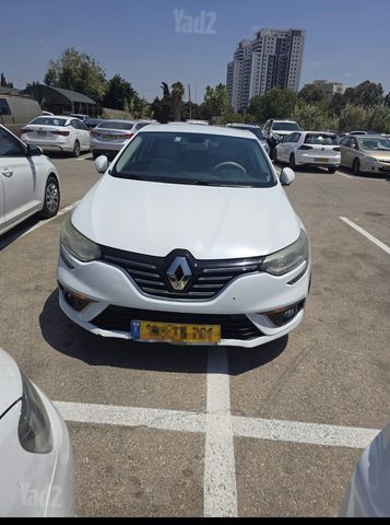 רנו מגאן