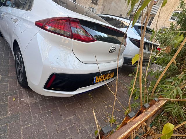 יונדאי איוניק