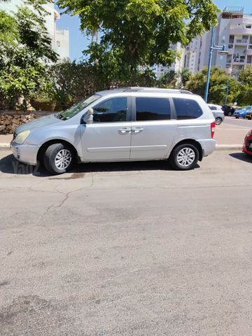 מודעת רכב קיה קרניבל