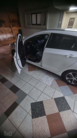 יונדאי i30