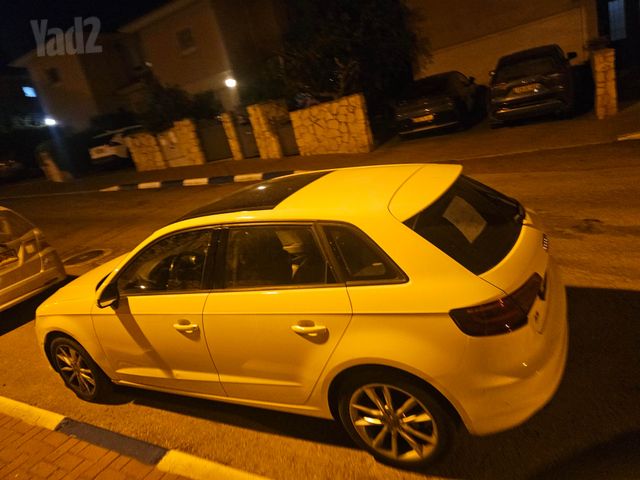 A3 4X2 Sharp אוט׳ 5 דל 1.8 (180 כ״ס)