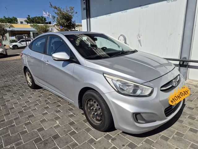 יונדאי אקסנט i25