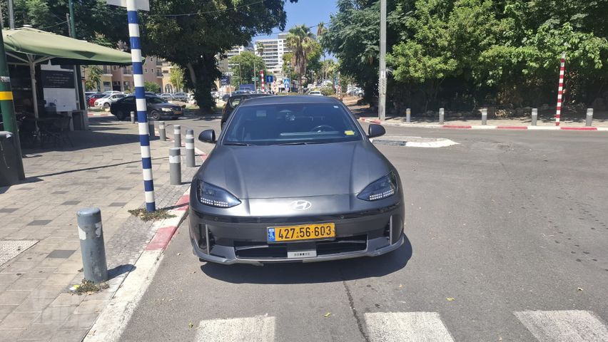 יונדאי איוניק 6