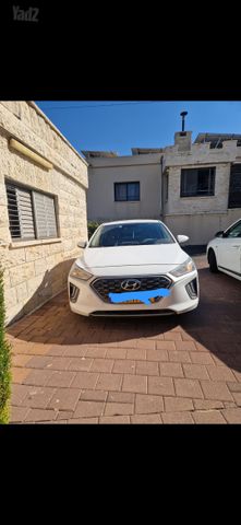 יונדאי איוניק