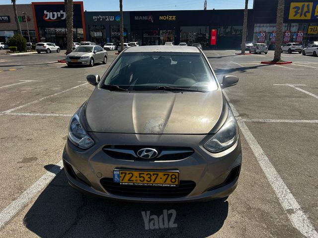 יונדאי אקסנט i25