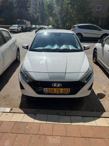 יונדאי i20
