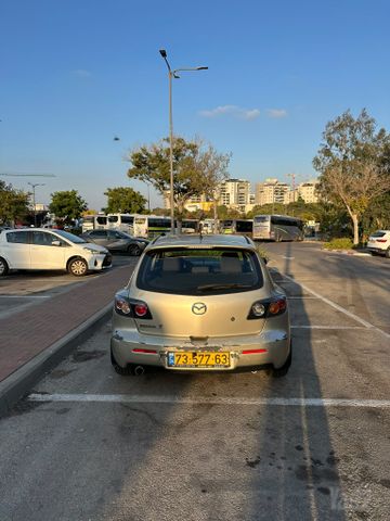 מאזדה 3