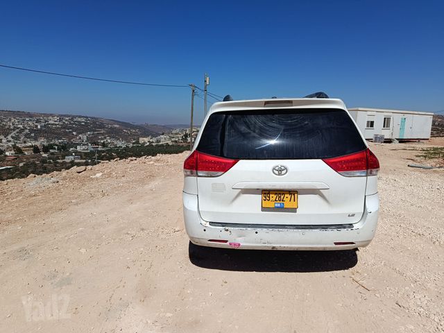 מודעת רכב טויוטה סיינה