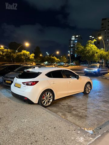 מאזדה 3