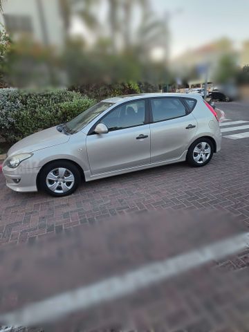 יונדאי i30
