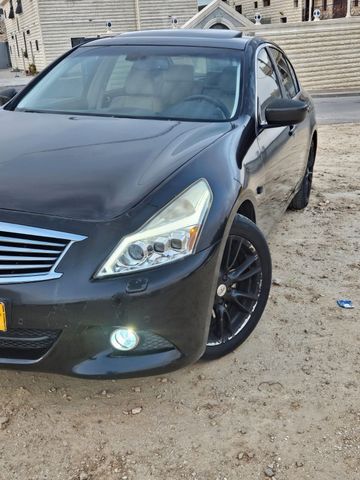 אינפיניטי G37