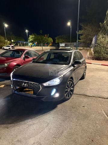 יונדאי i30
