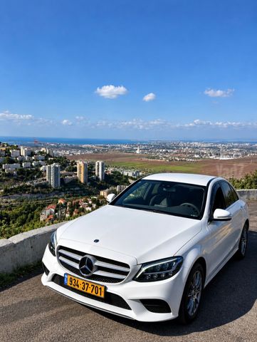 מודעת רכב מרצדס-בנץ C-class