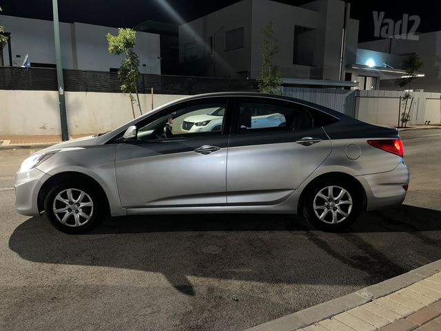 יונדאי אקסנט i25