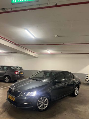 סקודה אוקטביה