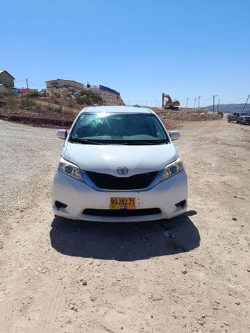 טויוטה סיינה