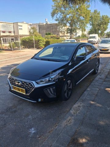 יונדאי איוניק