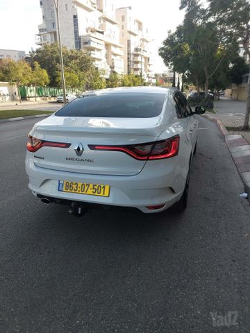רנו מגאן