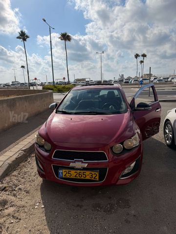 סוניק RS אוט׳ 1.4 (140 כ״ס)