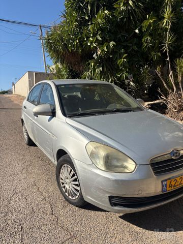יונדאי אקסנט i25