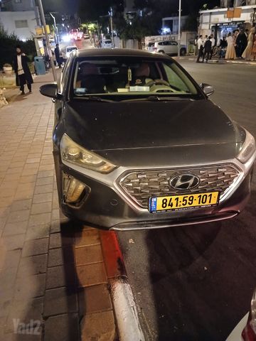 יונדאי איוניק