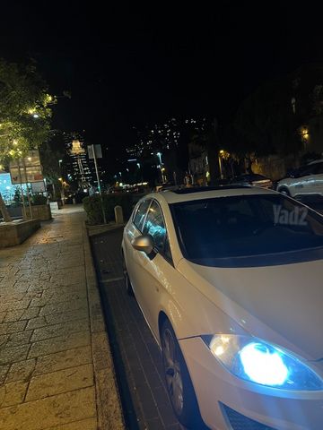 מודעת רכב סיאט לאון