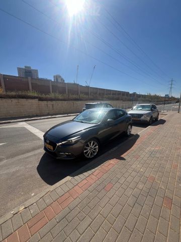 מאזדה 3