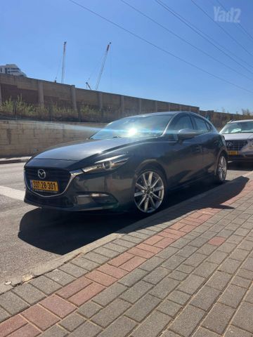 מאזדה 3
