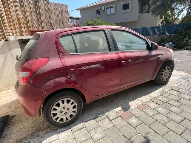 יונדאי i20