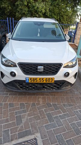 סיאט ארונה