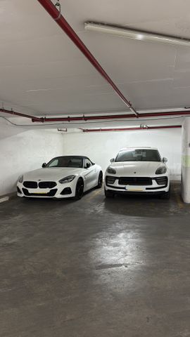 ב מ וו Z4