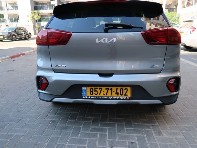 קיה נירו