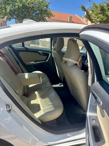 וולוו S60