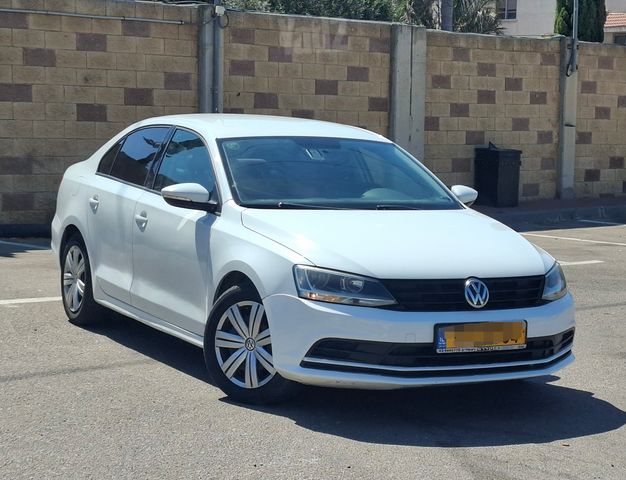 מודעת רכב פולקסווגן ג'טה