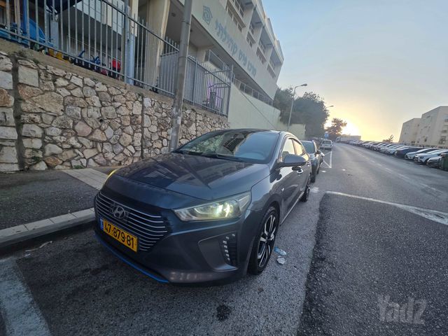 יונדאי איוניק