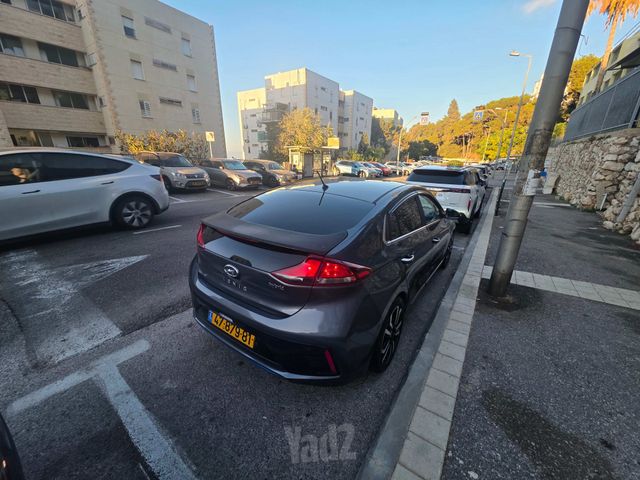 יונדאי איוניק