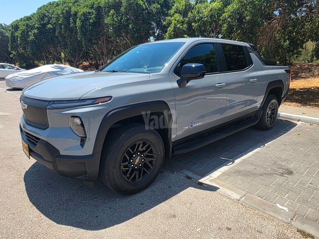 מודעת רכב שברולט סילברדו EV