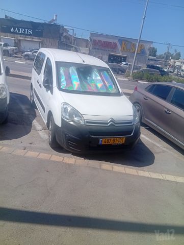 מודעת רכב סיטרואן ברלינגו