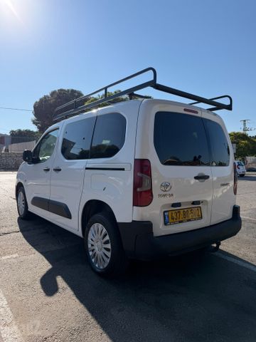 טויוטה פרואייס סיטי