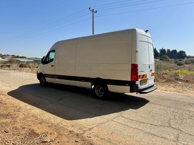 מודעת רכב מרצדס-בנץ ספרינטר 1
