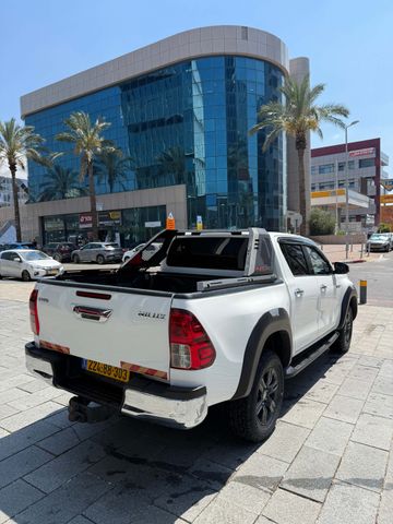 טויוטה היילקס