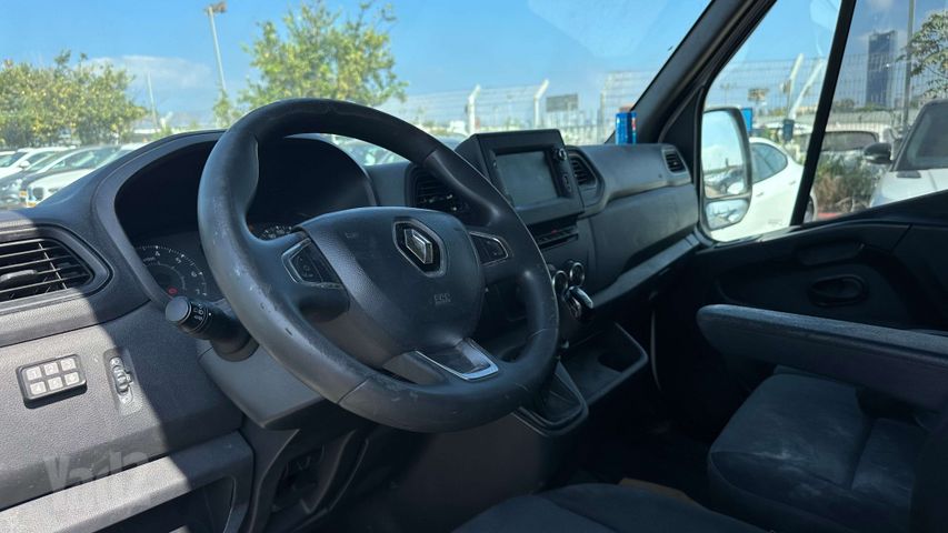 רנו מאסטר