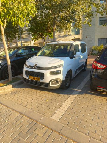 מודעת רכב סיטרואן ברלינגו