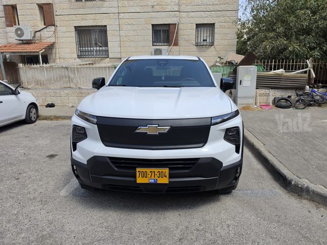 מודעת רכב שברולט סילברדו EV