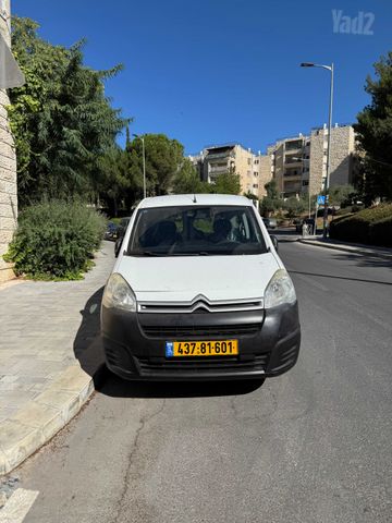 מודעת רכב סיטרואן ברלינגו
