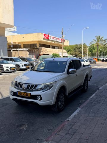 מיצובישי טרייטון / L200