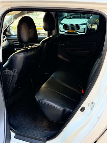 מיצובישי טרייטון / L200