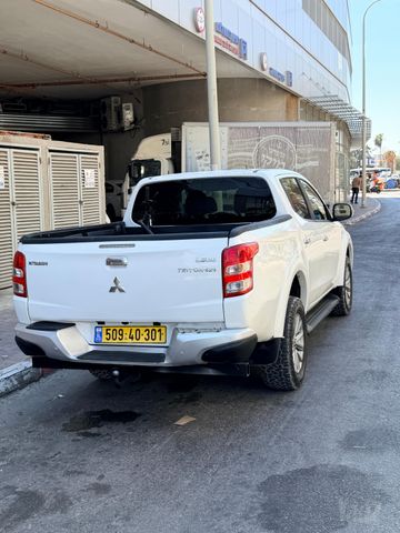מיצובישי טרייטון / L200